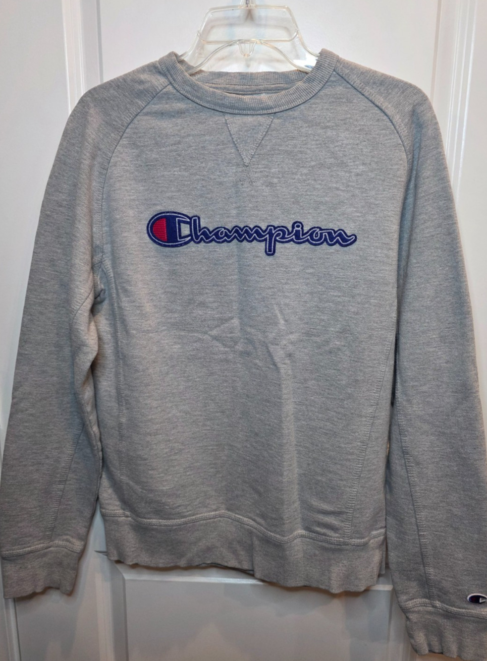 Champion Y2K Sweatshirt Mens Medium Gray Crewneck Embroidered Logo Reverse Weave